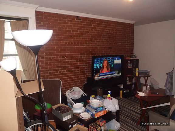 5th image of 4004 36th Ave APT 01A