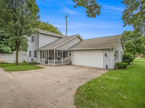 502 W Telegraph St, Dowagiac, MI 49047