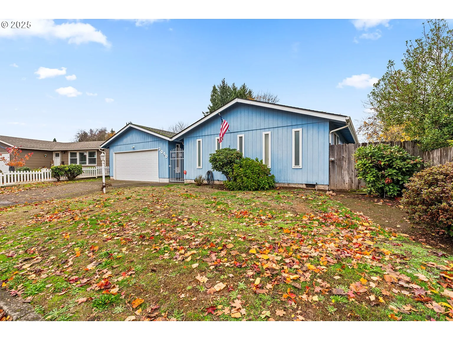2070 Primrose St photo 1