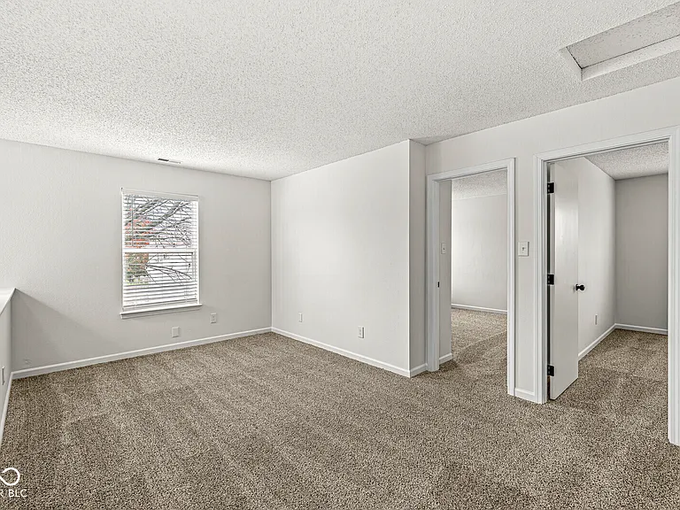 1316 Freemont Ln — Photo 10