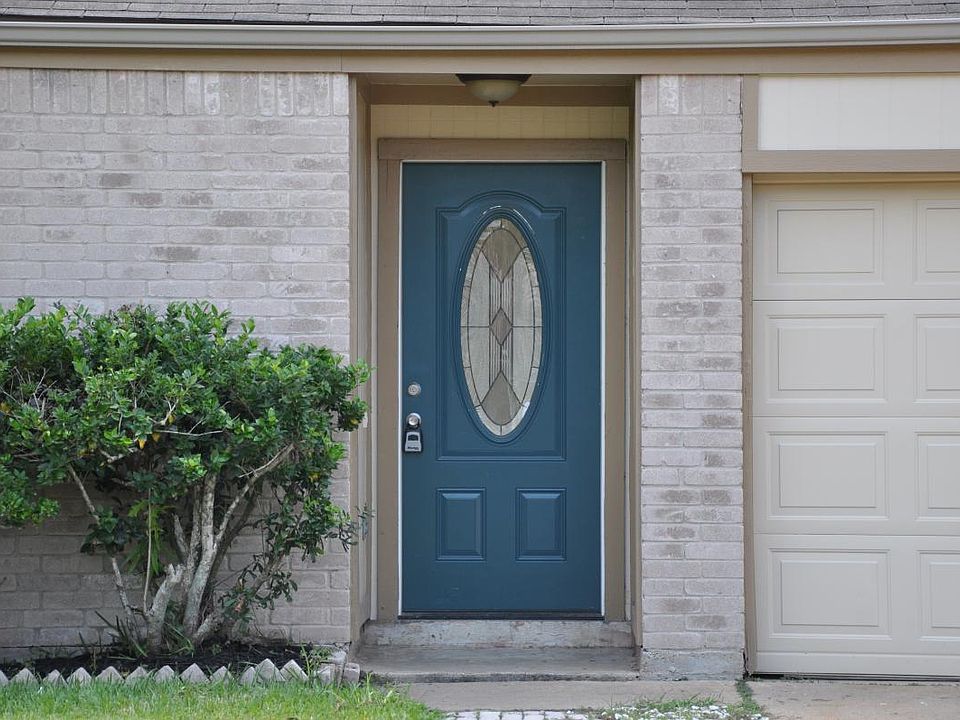 1st image of 738 Red Rock Canyon Dr