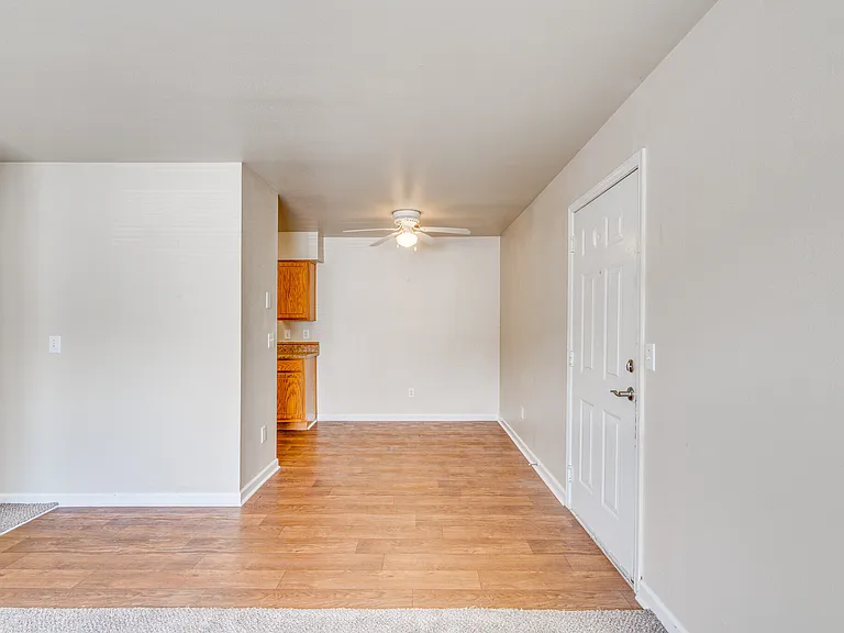 Cherokee Hills Apartments — Photo 7
