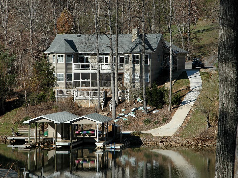 1st image of 340 Winding Waters Dr