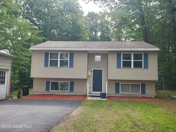 1278 Burgoyne Avenue, Hudson Falls, NY 12839