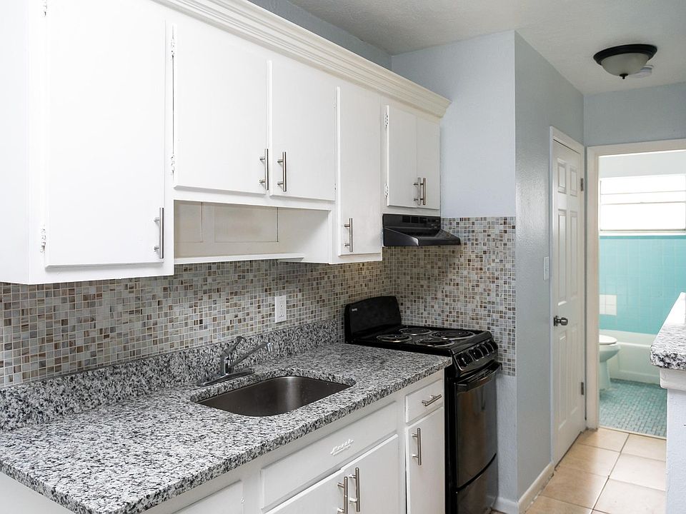 1st image of 1215 10th St APT 6