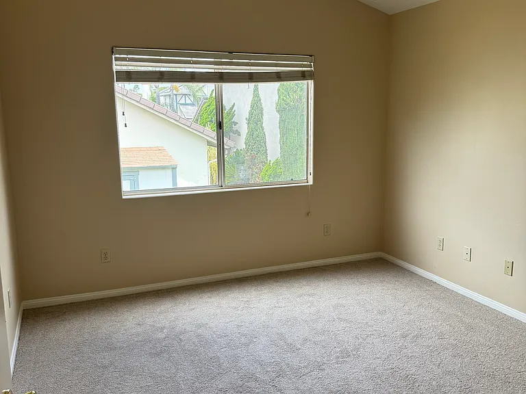 Upstairs bedroom #2