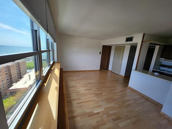 4th image of 1707 N Prospect AVENUE #16D