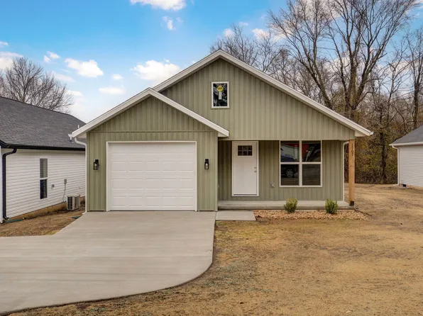 1107 E Smith Street, Springfield, MO 65803