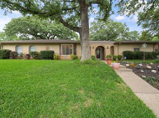 2801 Valparaiso Trl, Arlington, TX 76017