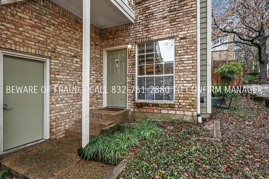 7151 Gaston Ave — Photo 2