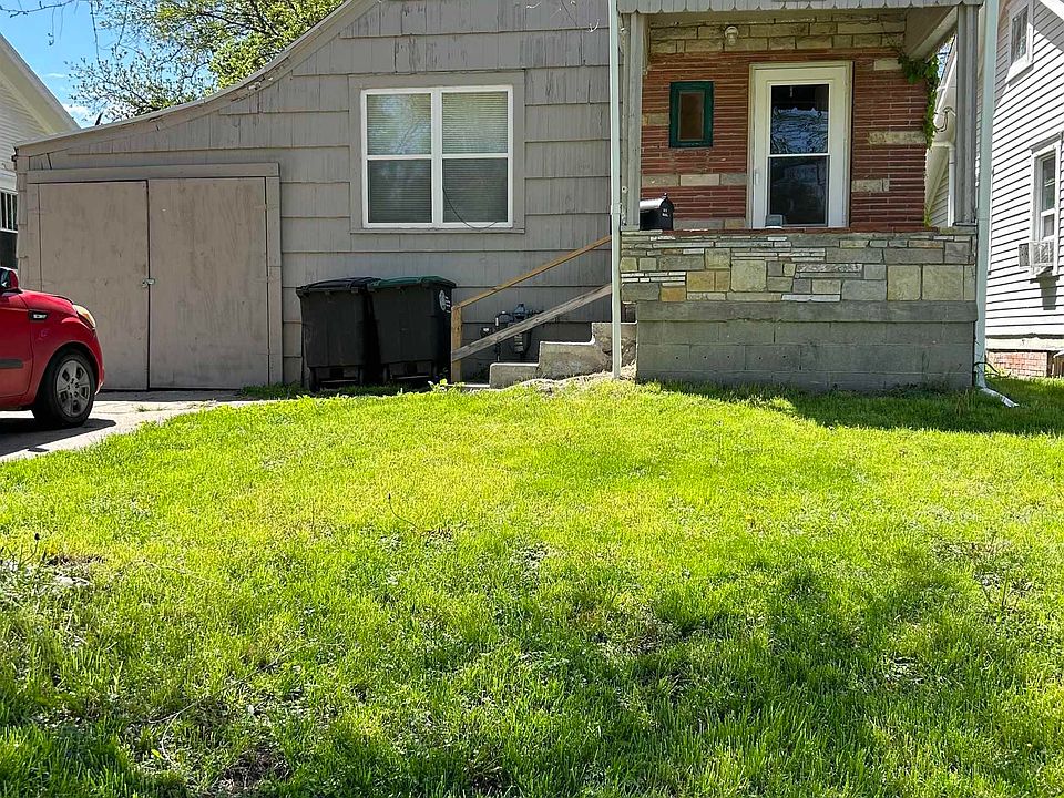 1st image of 3924 N 42nd St