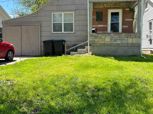 3924 N 42nd St, Omaha, NE 68111