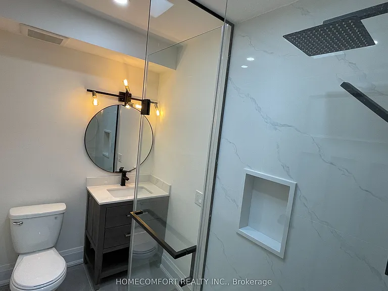 33 Strathmore Blvd #UPPER — Photo 13