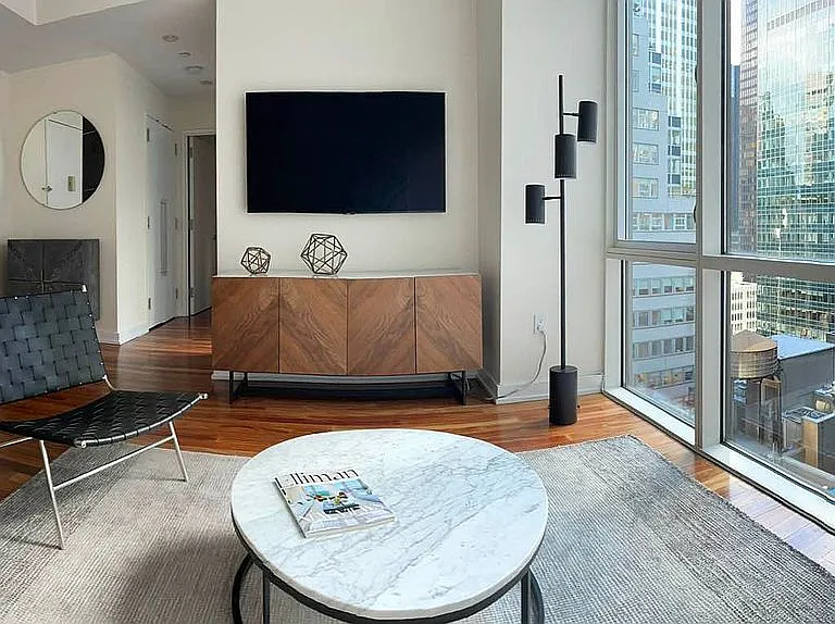 60 E 55th St #19B — Photo 1