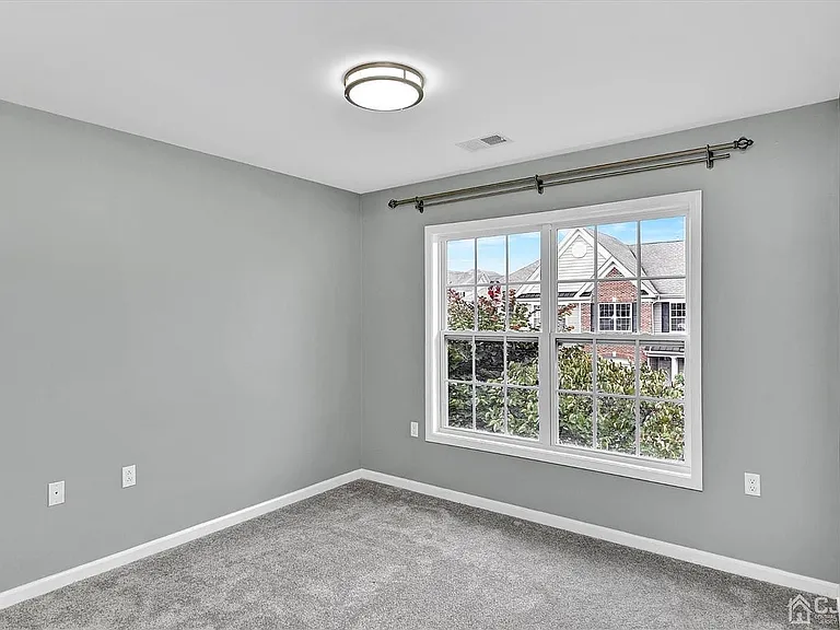 27 Vincent Behan Blvd #27 — Photo 15