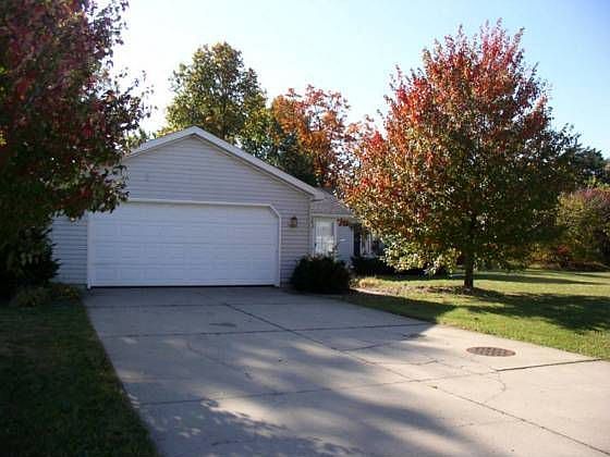 1st image of 53096 Crystal Pond Dr