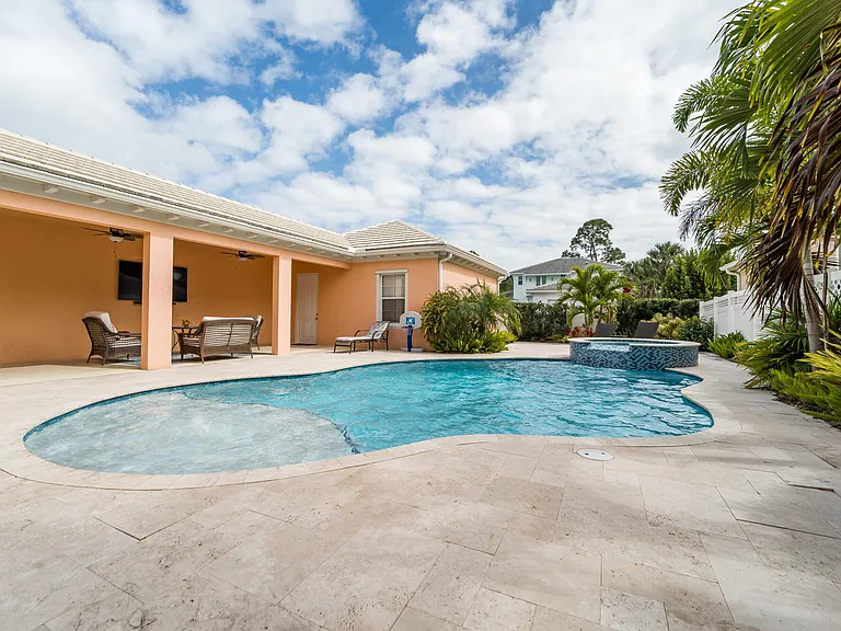 2625 E Community Dr — Photo 32