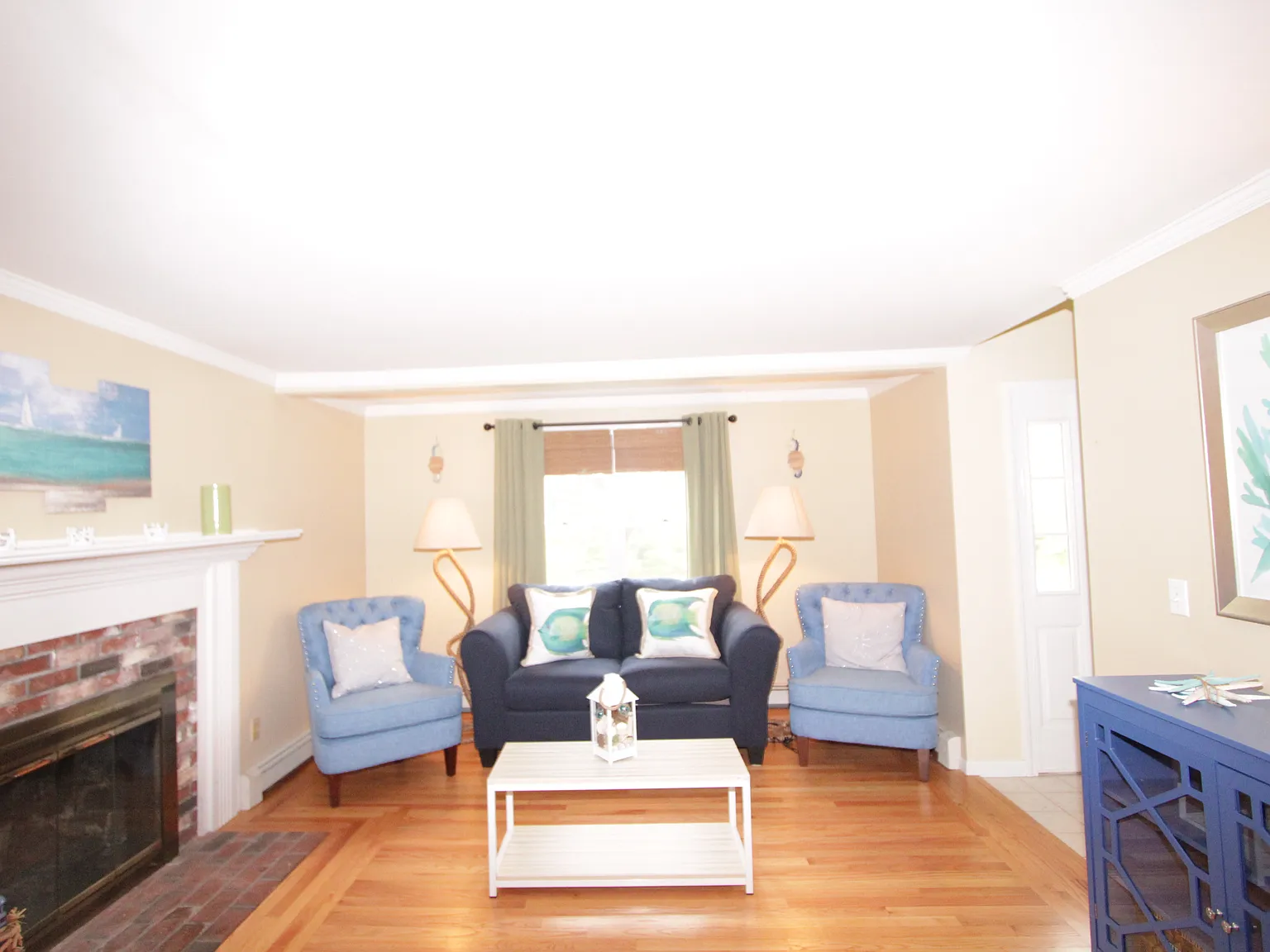 3 bed, 2.5 bath, 2074 sqft, $2,800 — Photo 4
