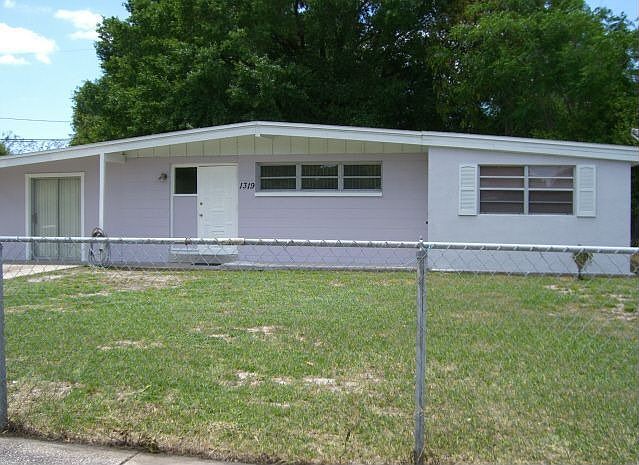 1st image of 1319 Warrington Way
