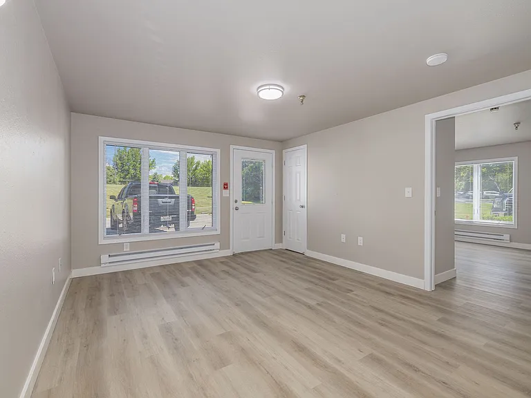 209 Forest St — Photo 1
