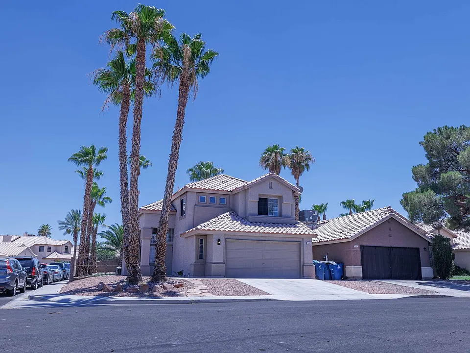 1143 Adelman Dr