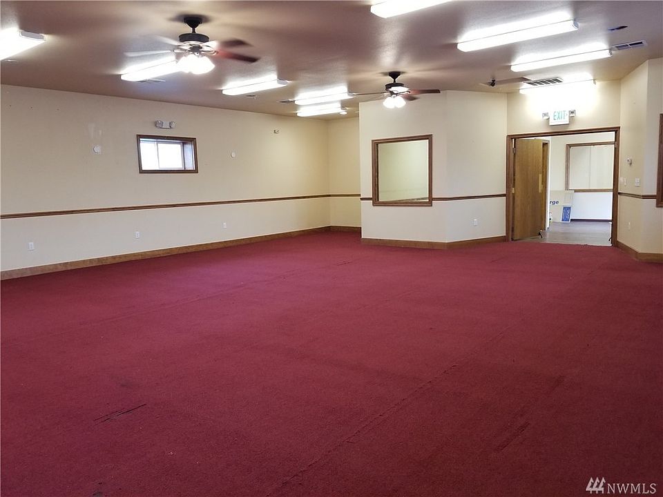 1st image of 308 4th St NE