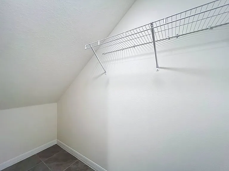 8656 SW 45th Ct — Photo 7