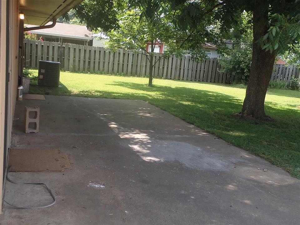 1st image of 2801 Melody Ln