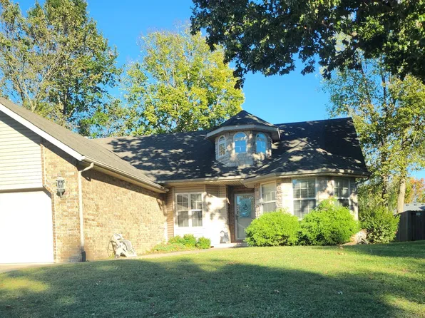 3710 N 11th St, Ozark, MO 65721