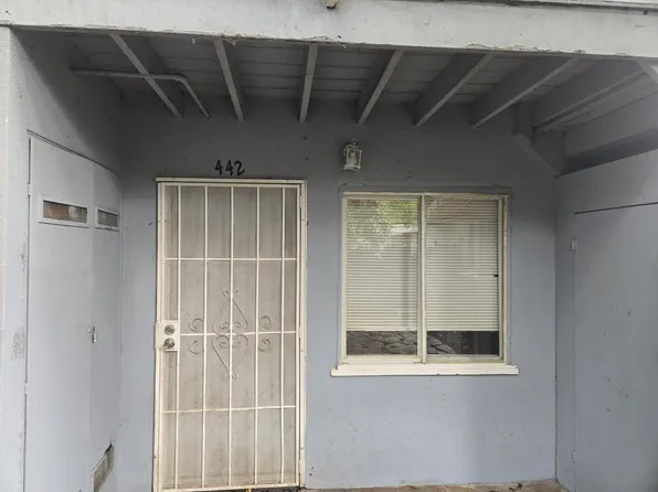 442 Sycamore Ave #A, Modesto, CA 95354
