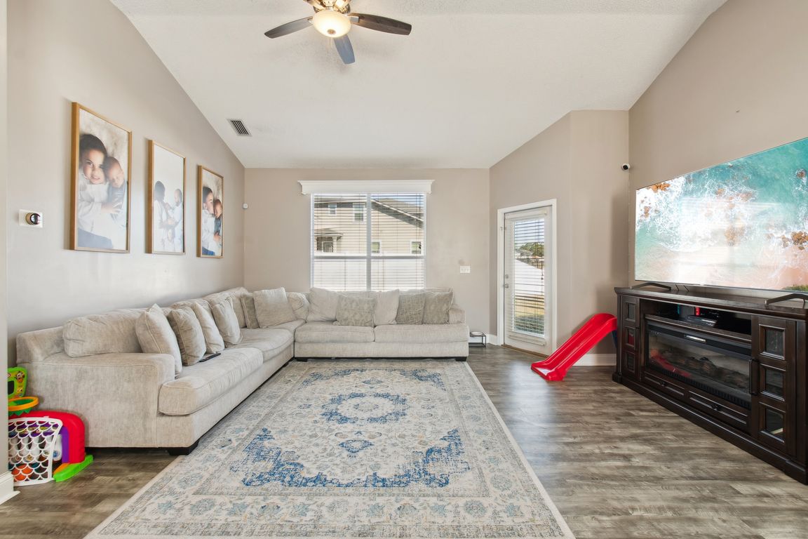 next background image