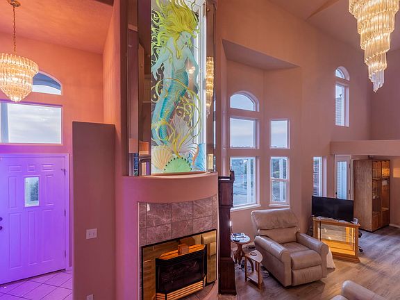 4th image of 1189 SE Bay Blvd
