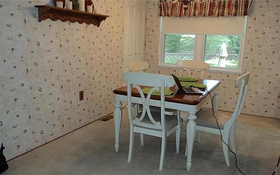 4th image of 9055 Amona Dr