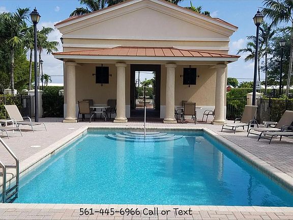 2nd image of 2506 Venetian Ct