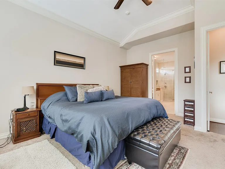 1826 Jade Hollow Ln — Photo 16