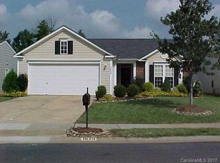 1629 Oakdale Green Dr, Charlotte, NC 28216