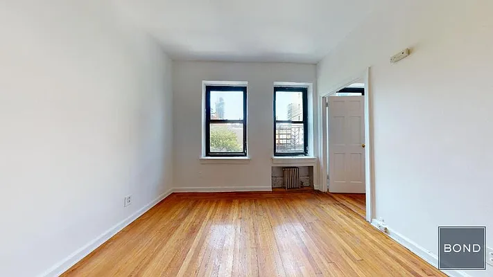 Rented by Bond New York | media 9