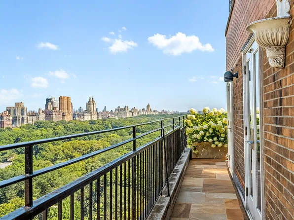 120 Central Park South image 12 of 15