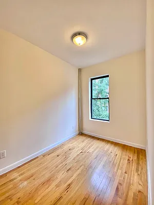 Rented by Waverly Realty Associates | media 16