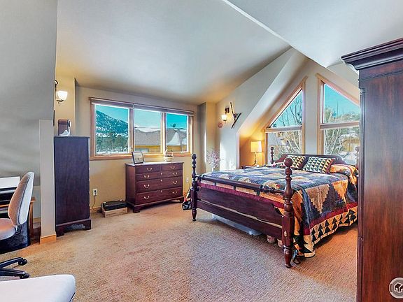 5th image of 635 Park River Pl