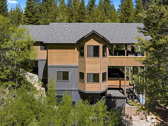 4th image of 2366 Highlands Dr