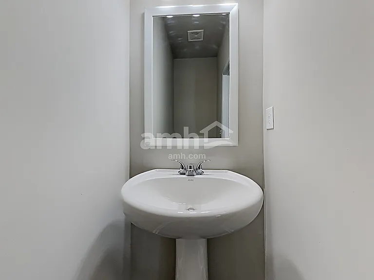 358 Winston Cir — Photo 5