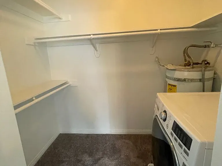 Park Plaza Apartments — Photo 57