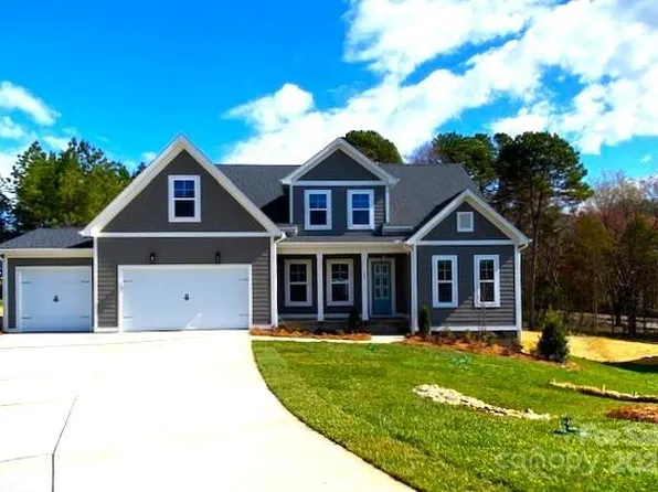 143 Dabbling Duck Cir, Mooresville, NC 28117