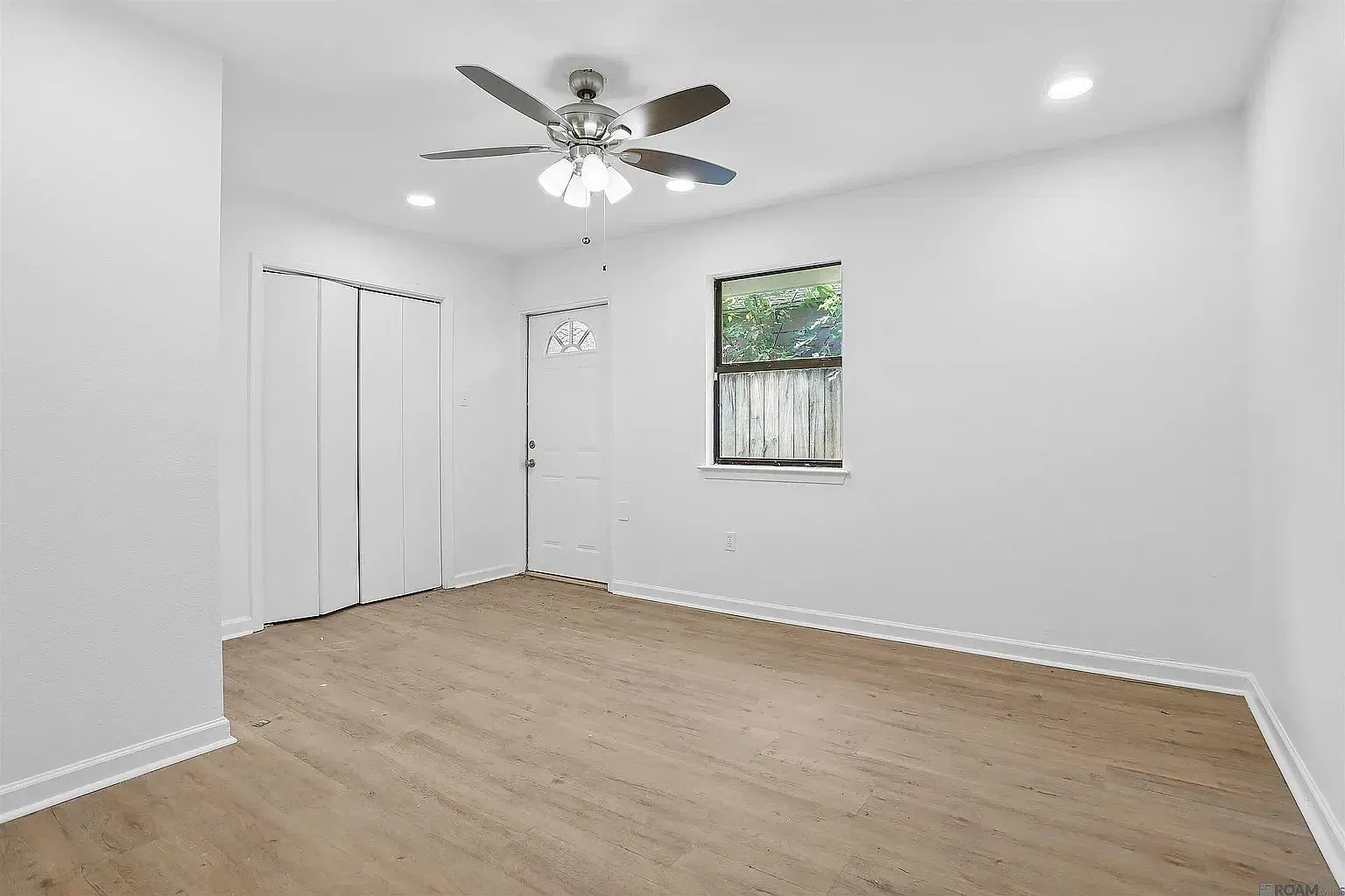 4 bed, 1600 sqft, $1,800 — Photo 4