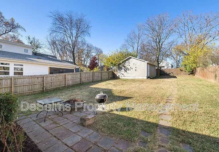 508 S 12th St — Photo 26