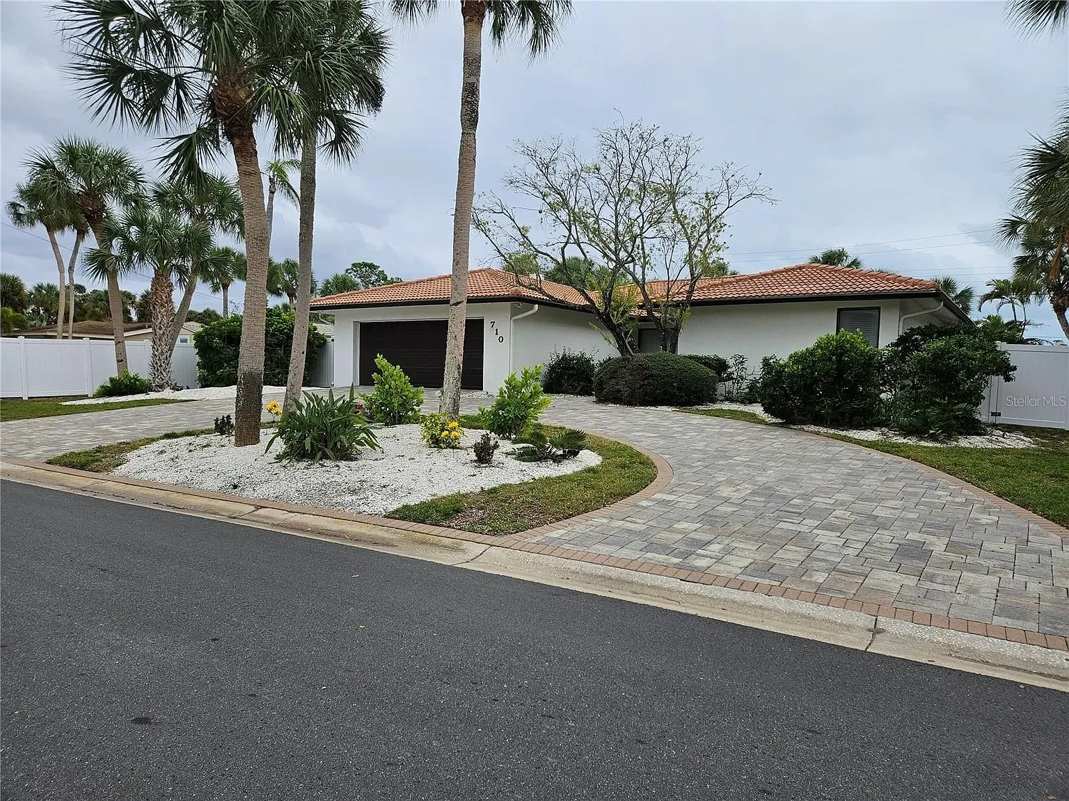 710 Treasure Boat Way — Photo 3