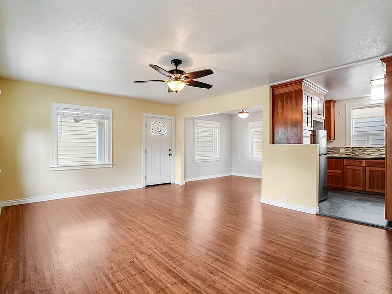 11811 SE Boise St — Photo 2