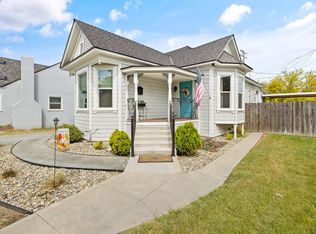124 W Florinda Street, Hanford, CA 93230