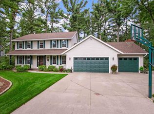 4500 Pleasant View Dr, Stevens Point, WI 54481